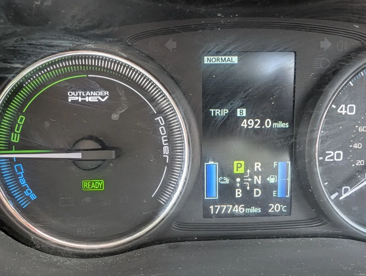 Mitsubishi Outlander 2014 - Image 2