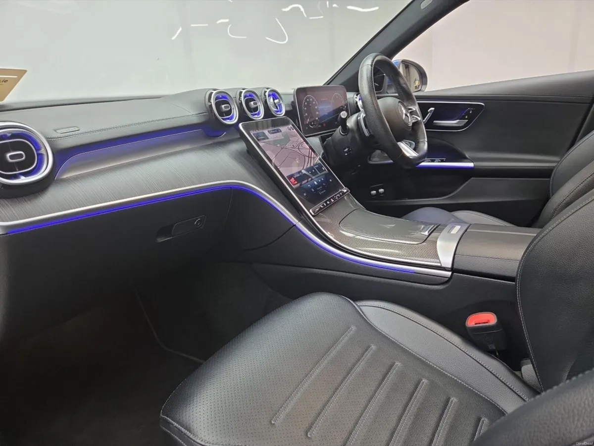 Mercedes-Benz C-Class C300e AMG Line Premium Plus - Image 4