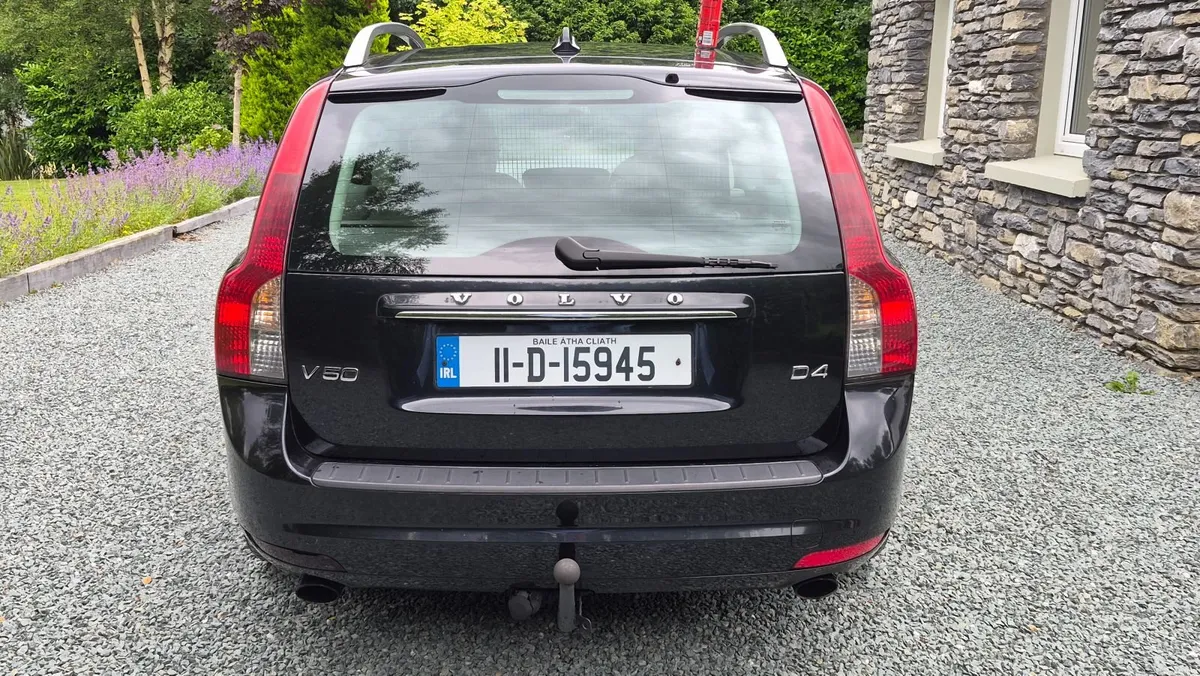 Volvo V50 2011 - Image 4