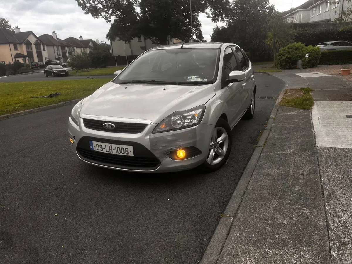 Ford Focus Zetec.NEW NCT 3/27. - Image 1