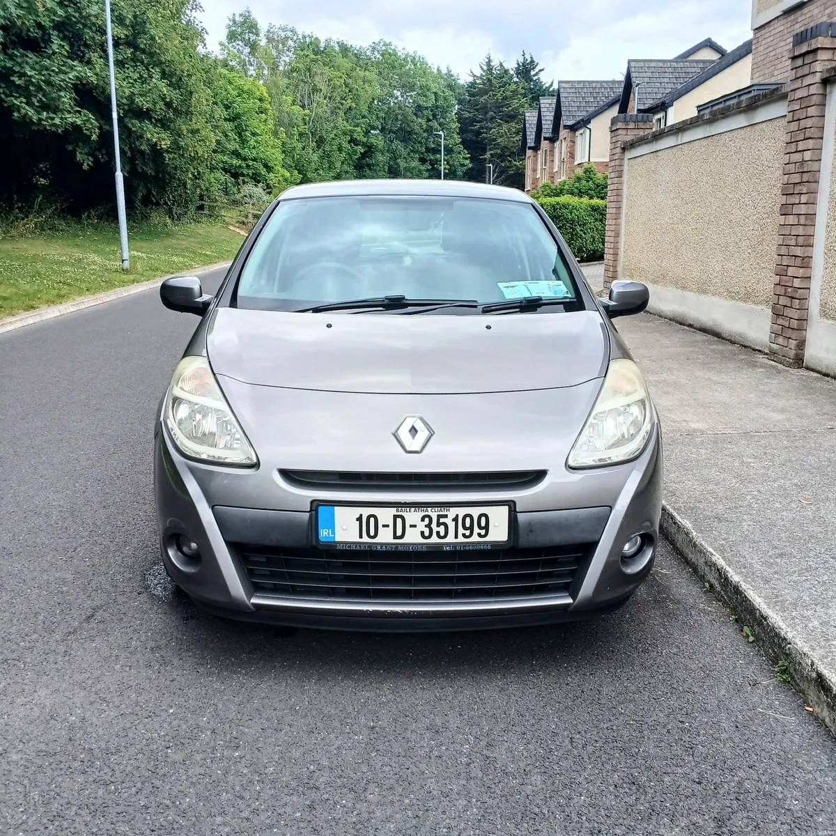 Renault Clio 2010 1.1 NCT 02/27 Low Mileage - Image 2