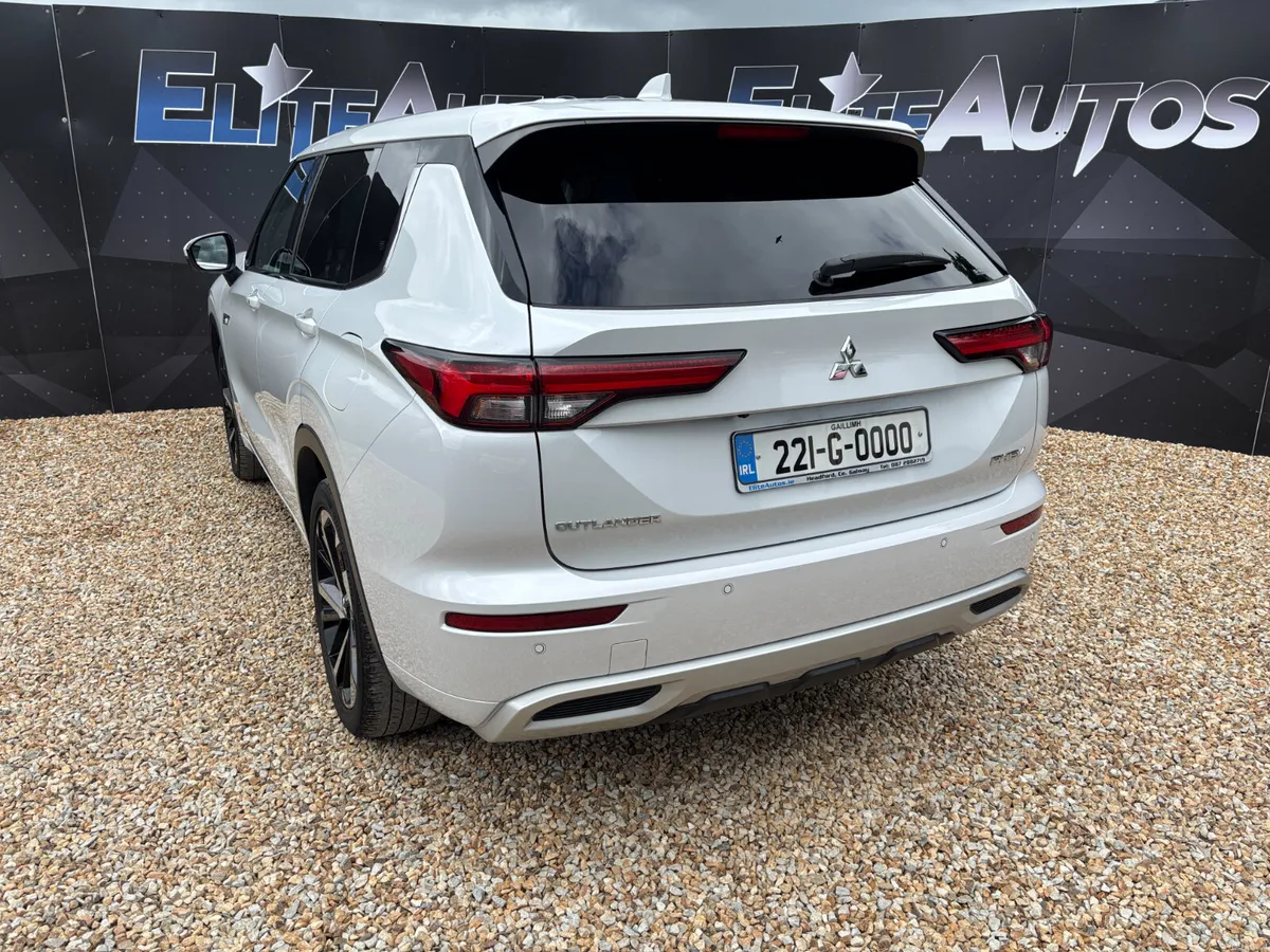 Mitsubishi Outlander Instyle PHEV 2022 - Image 5