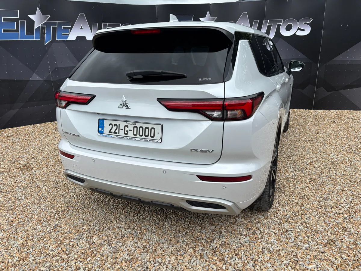 Mitsubishi Outlander Instyle PHEV 2022 - Image 6