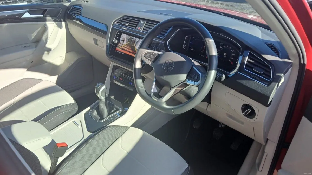 Volkswagen Tiguan Elegance 2.0 TDI 150HP  *SAT NAV - Image 3