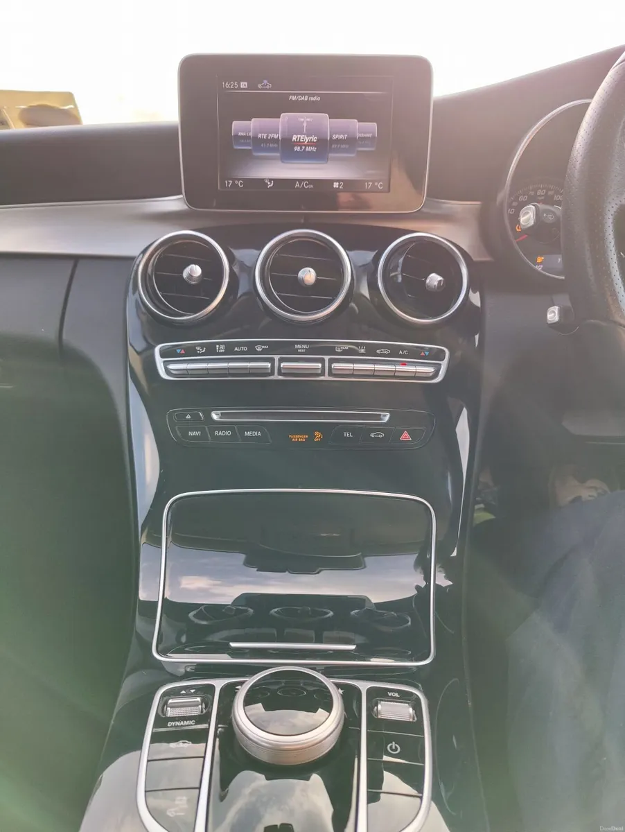 Mercedes-Benz C-Class 2017 - Image 2