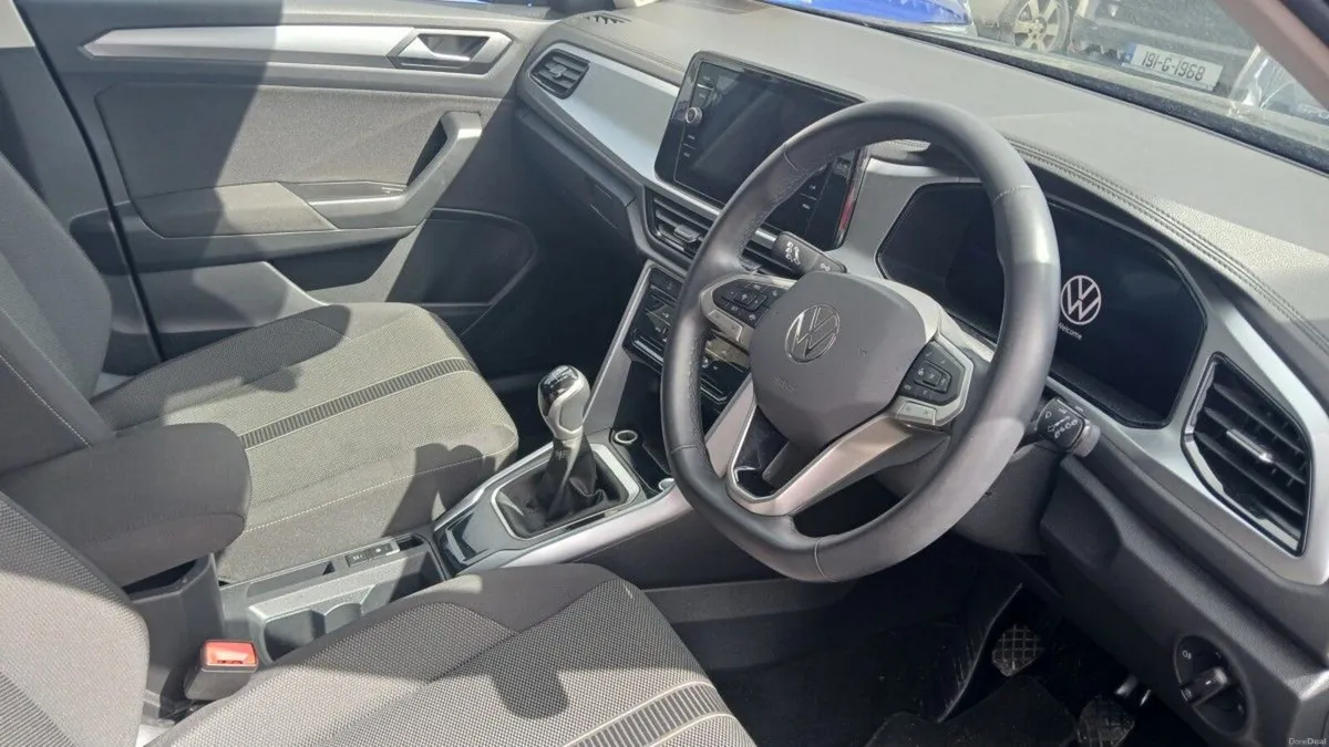 Volkswagen T-Roc  EDITION 75 2.0TDI 116HP **REAR V - Image 4