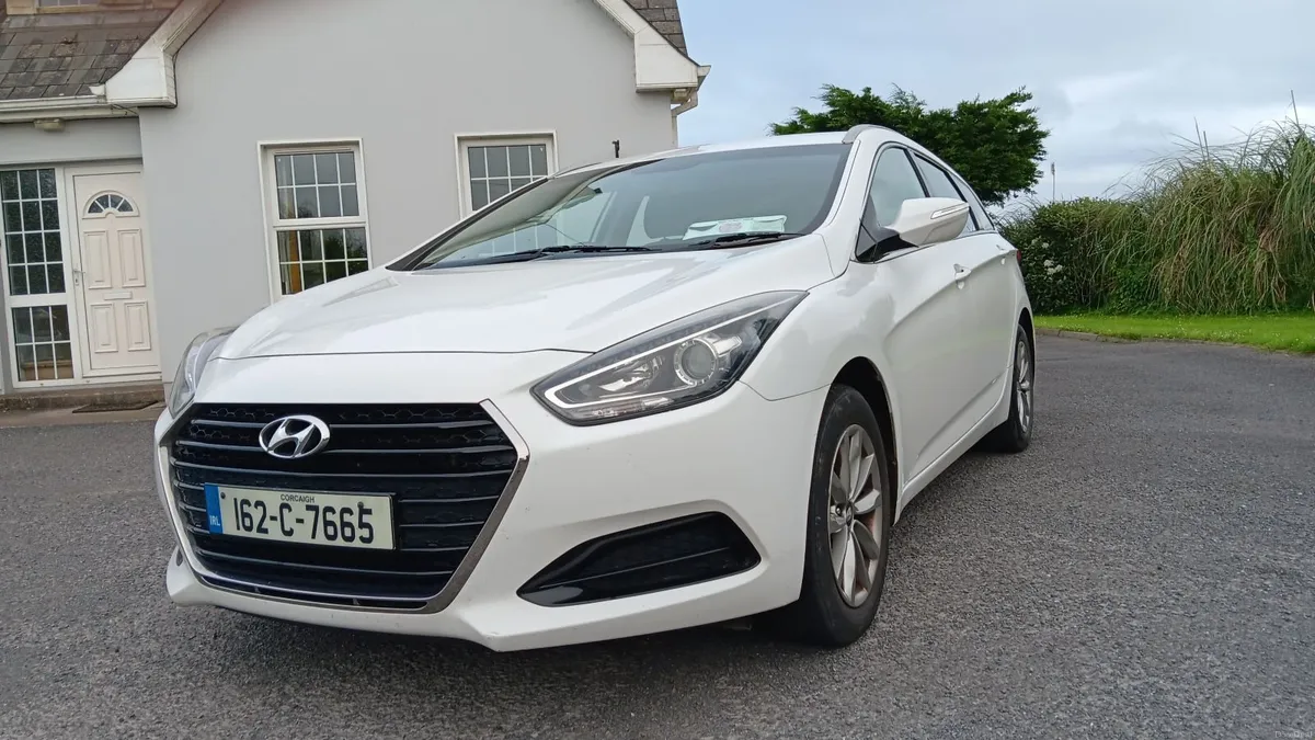Hyundai i40 Estate 2016  -  NCT to May 2028 - Image 1