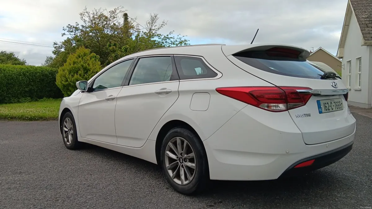 Hyundai i40 Estate 2016  -  NCT to May 2028 - Image 4