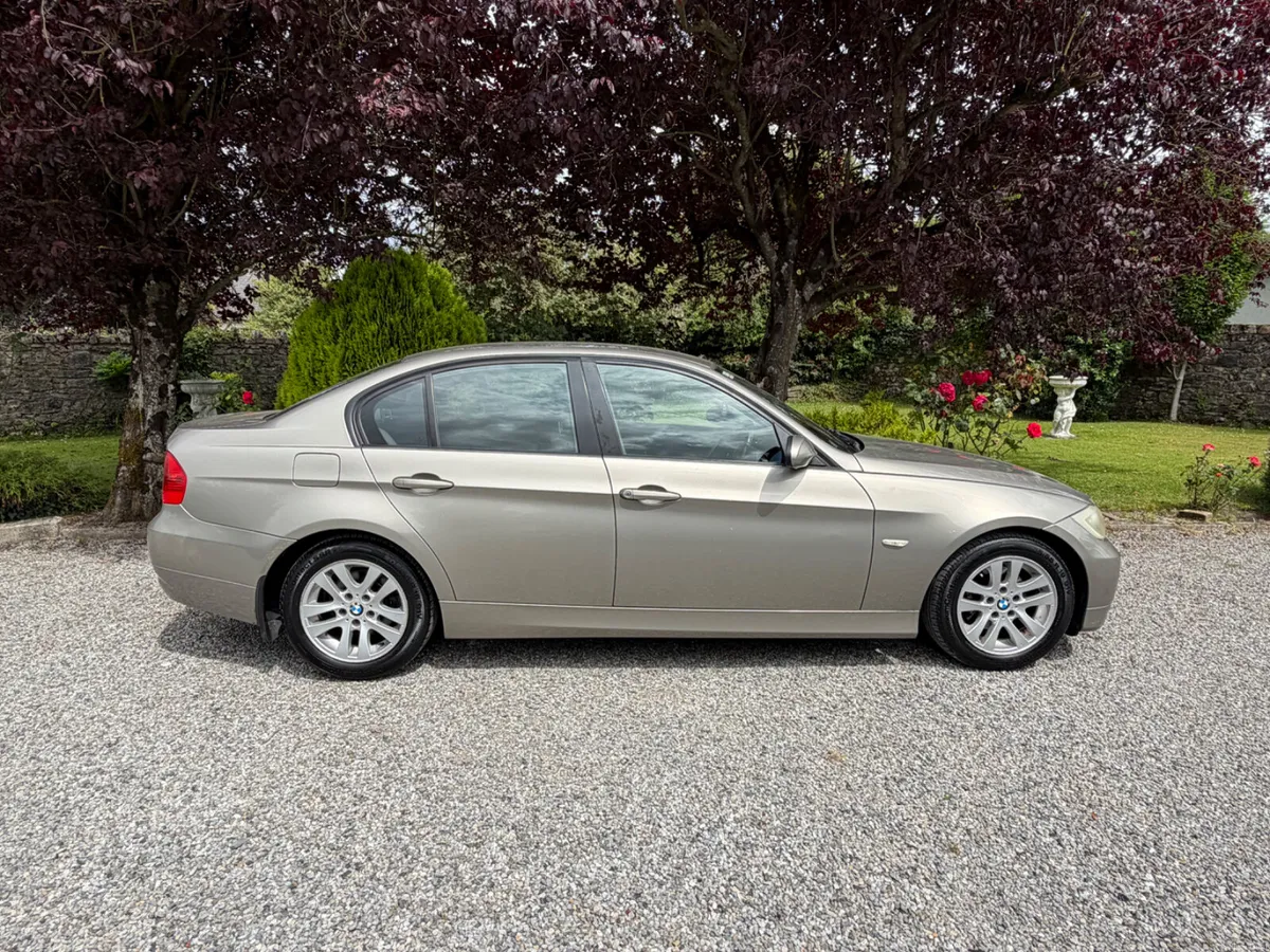 BMW 3-Series Automatic - Image 3