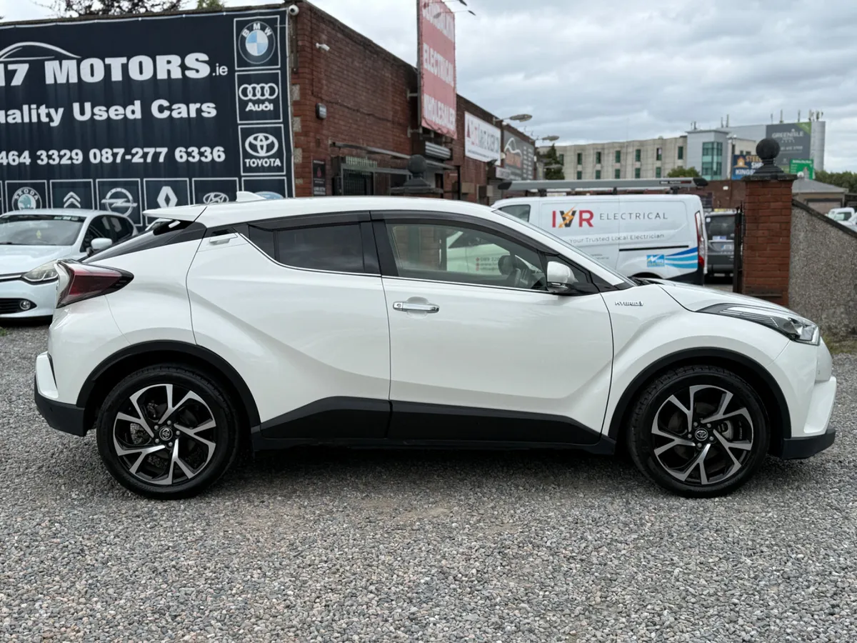 2018 Toyota C-HR 1.8 HYBRID AUTO - Image 2