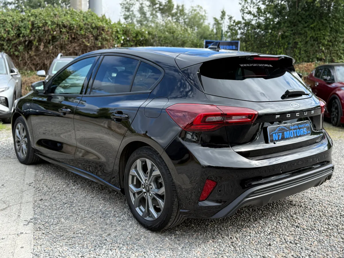2023 Ford Focus 1.0 ST-LINE - Image 5