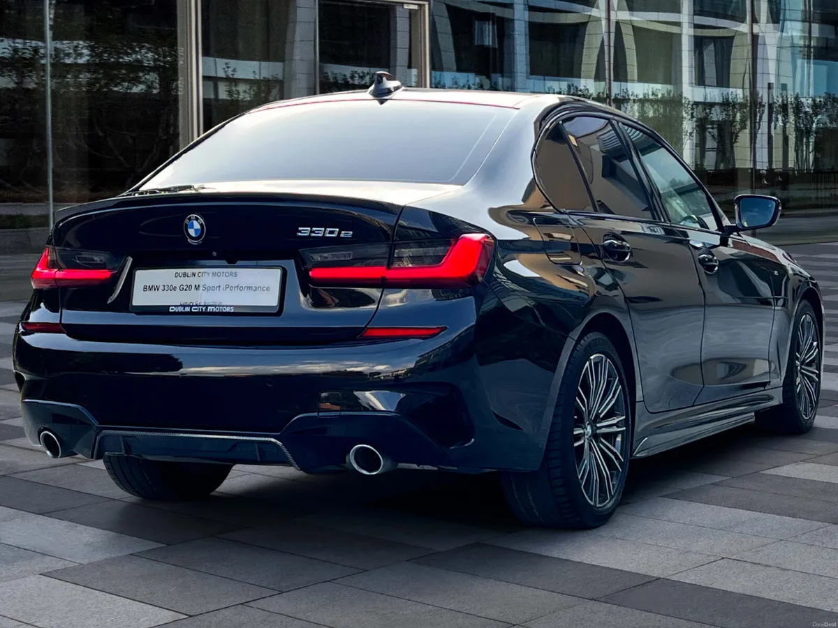 BMW 330e G20 M Sport iPerformance *Ivory Leather* - Image 6
