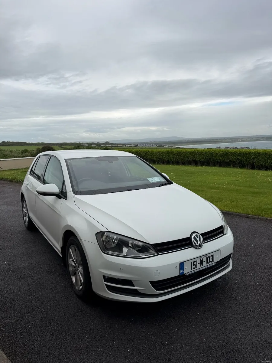 White Volkswagen Golf Comfortline 1.6 TDI Manual - Image 1