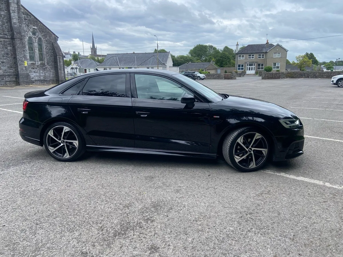 *RARE* Audi A3 S-line saloon 1.6 Diesel TDI - Image 3