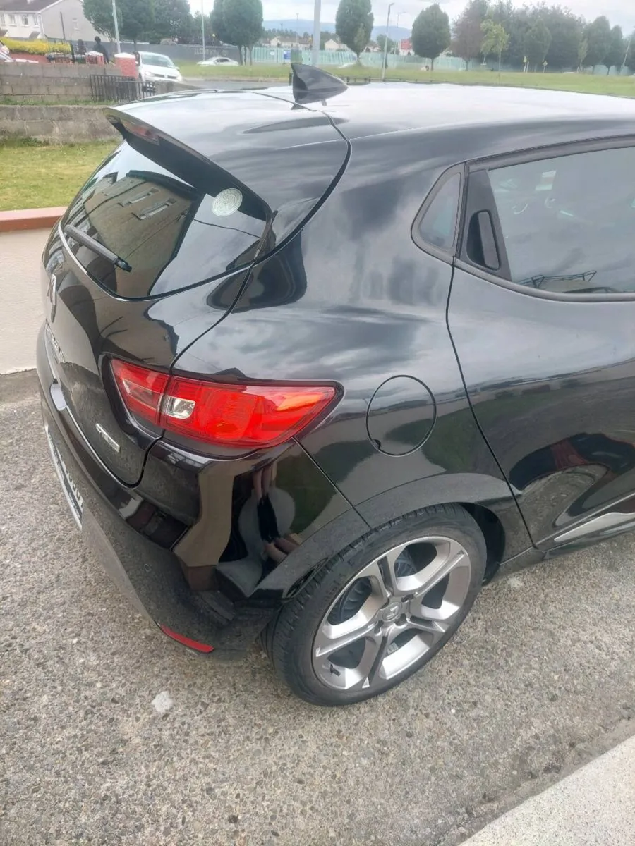Car - Image 2