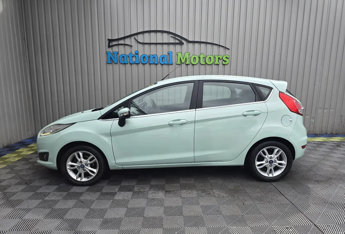 2017 Ford Fiesta 1.0 Zetec - Image 6