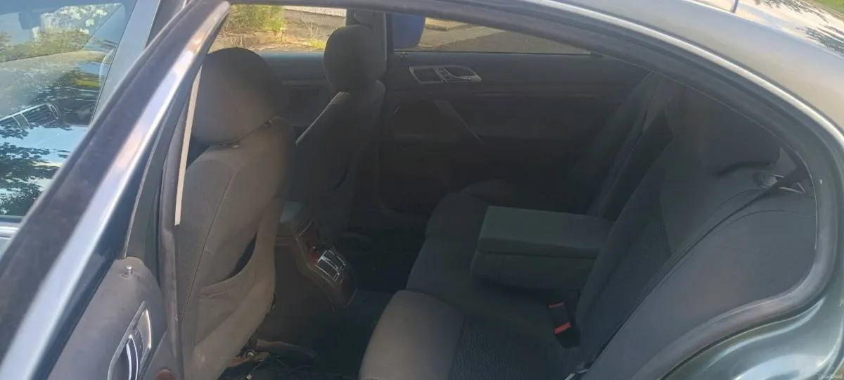 Car for sale - Image 3