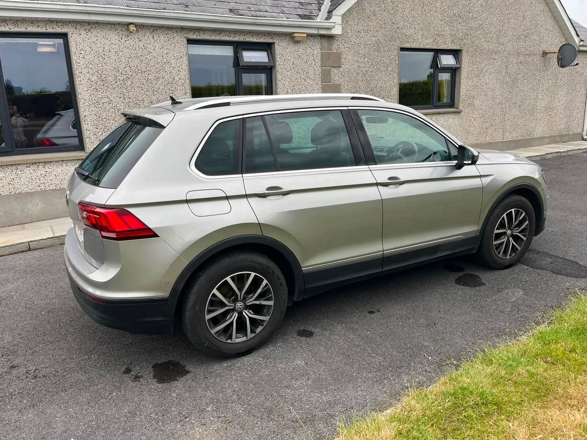 VW Tiguan 2L - Image 6