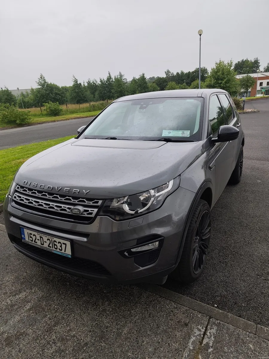 Land Rover Discovery 2015 - Image 1