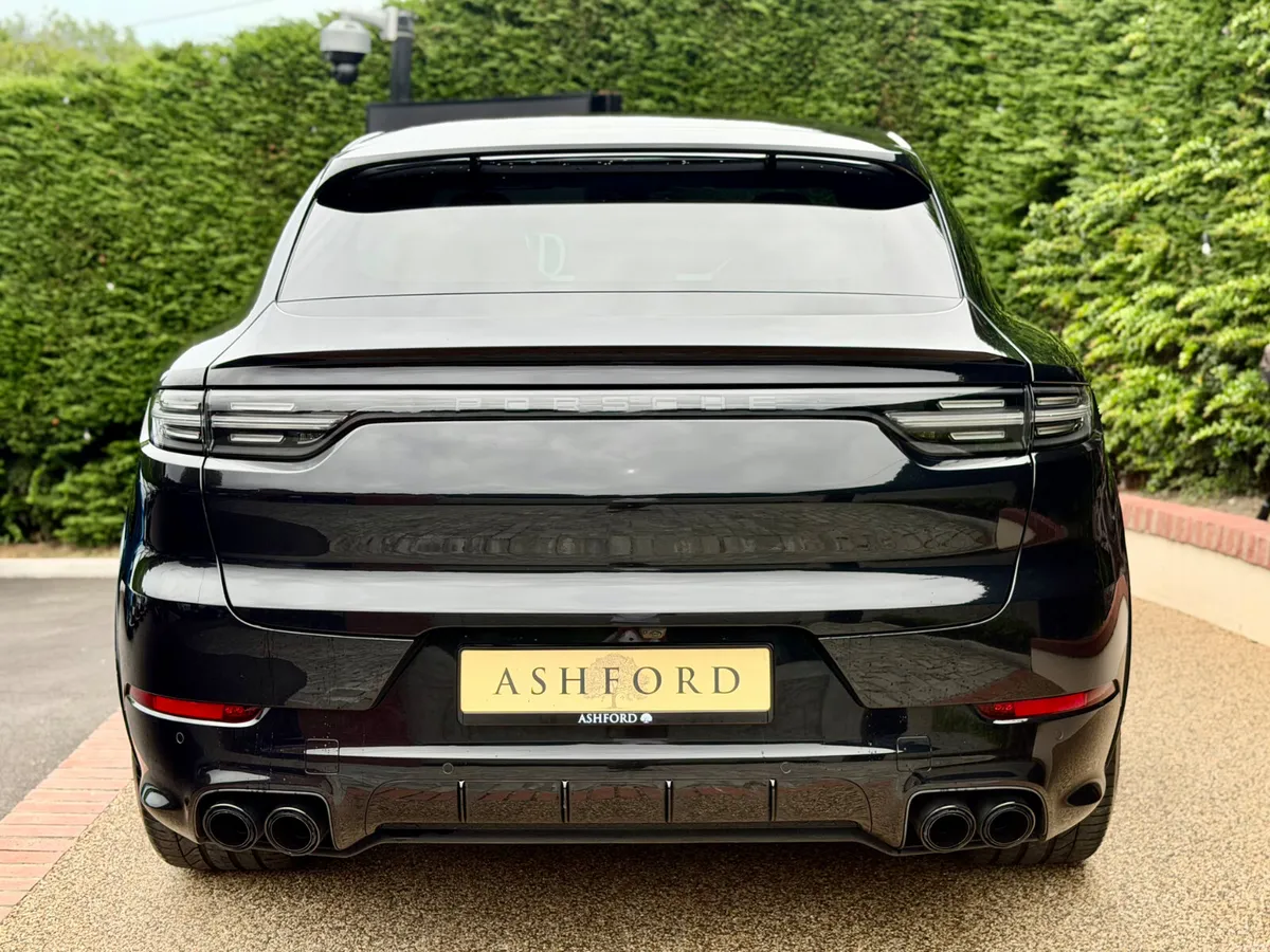 Cayenne Turbo S 670BHP ceramic brakes great spec - Image 4