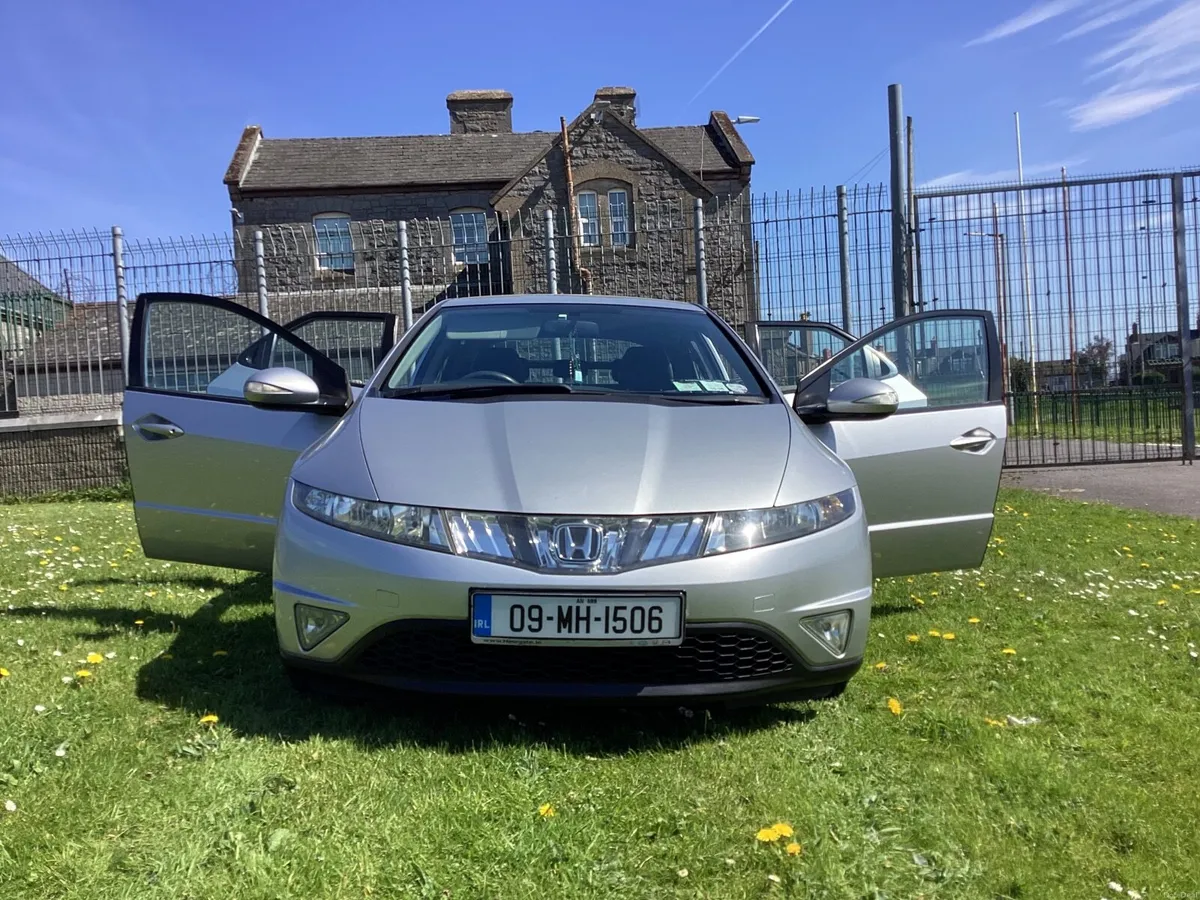 Honda Civic 2009 - Image 4