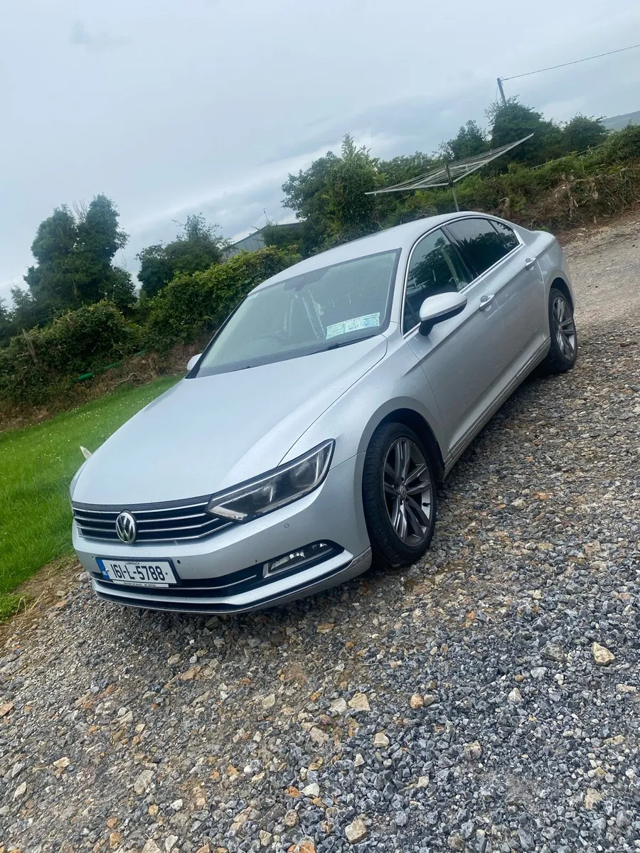 Volkswagen Passat 2016 - Image 1