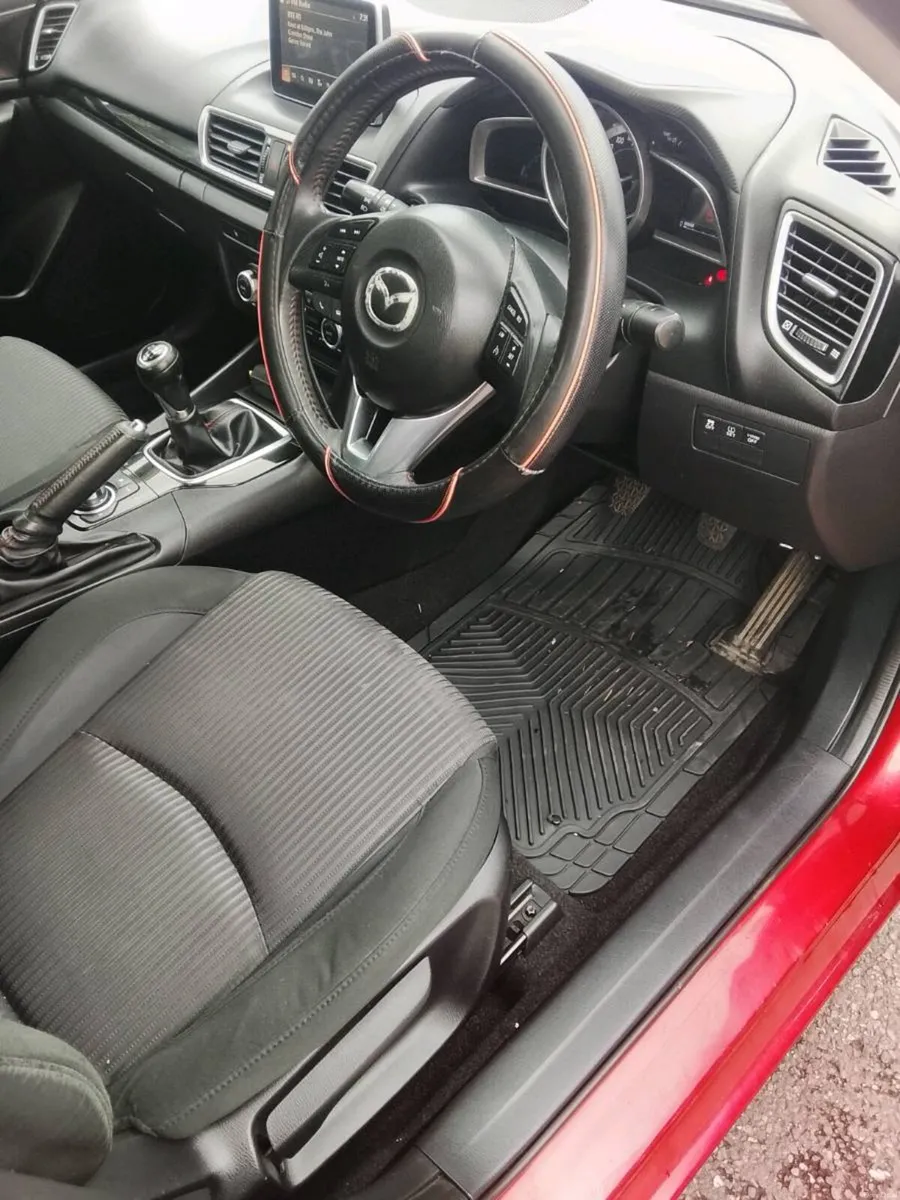 Mazda 3 - Image 4