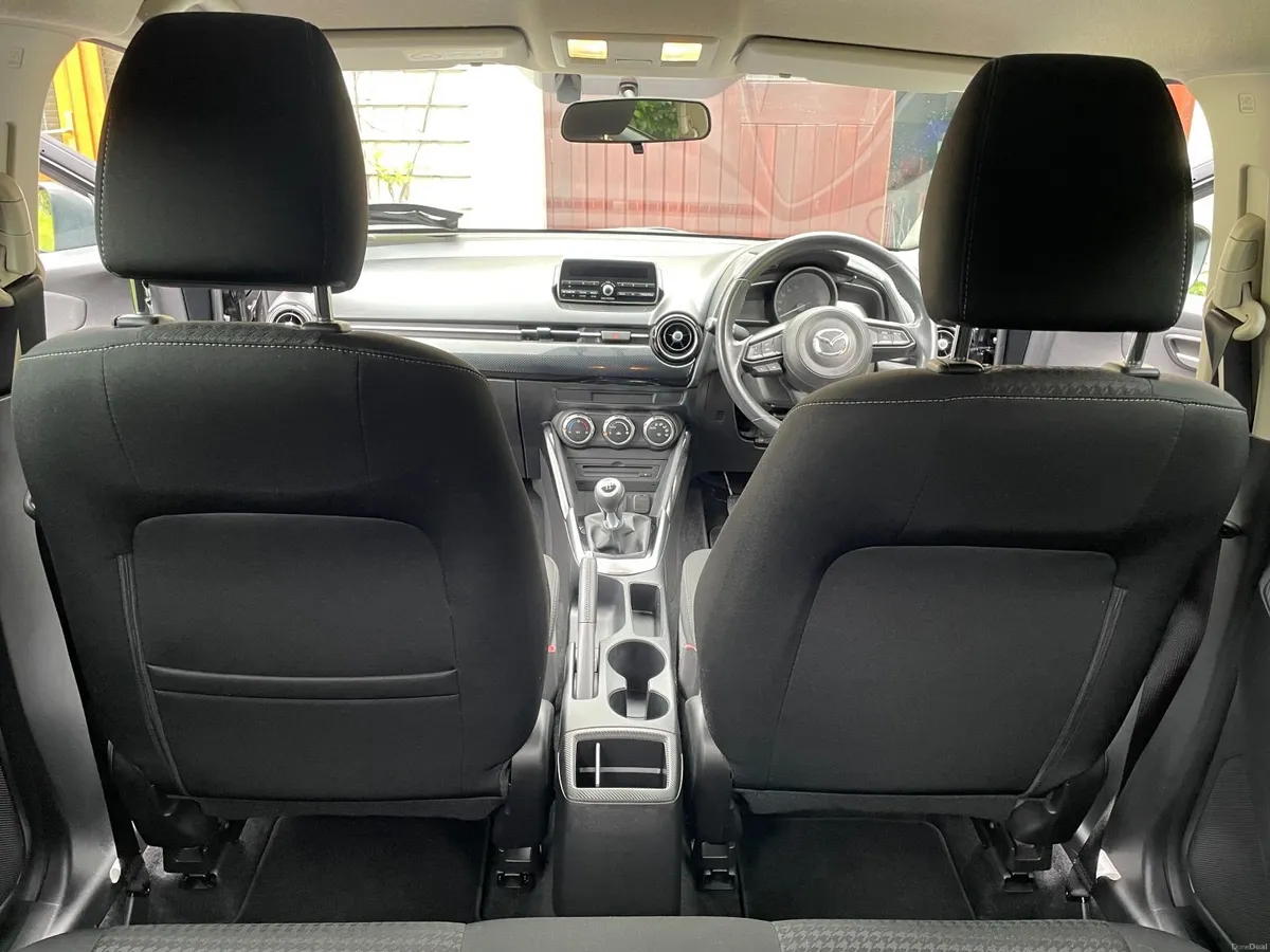 Mazda 2 2019 1.5 Executuve - Image 3