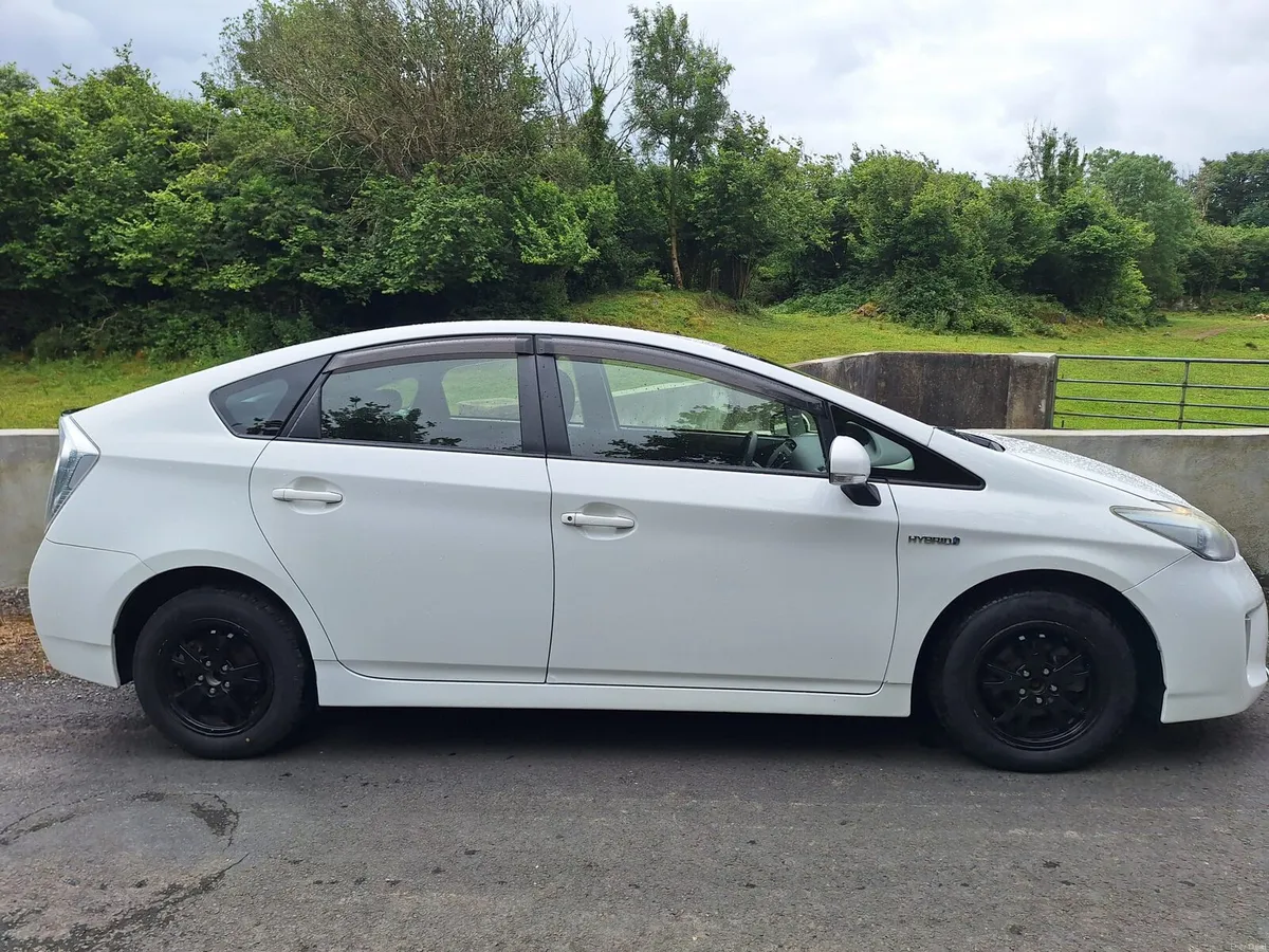 2013 Toyota Prius - Image 1