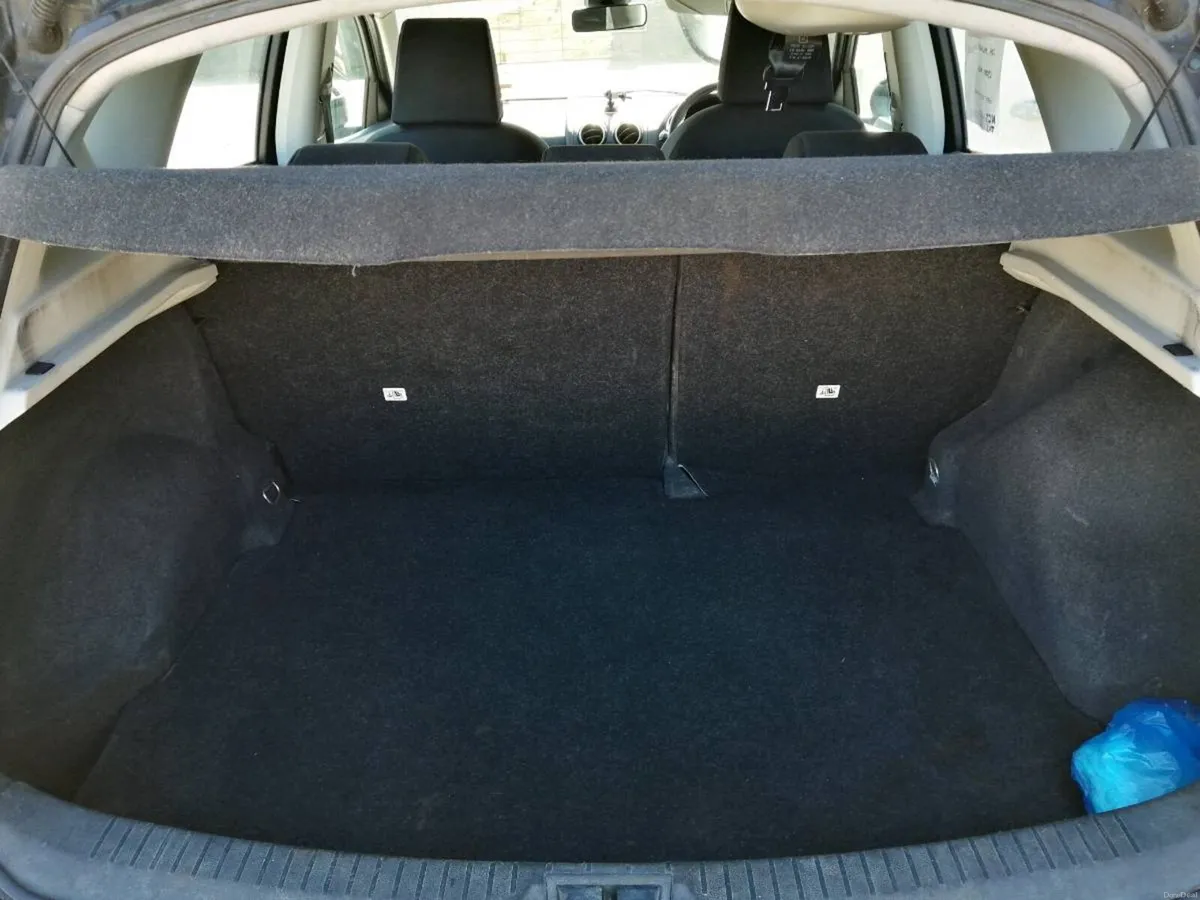 Nissan Qashqai 2010 - Image 3