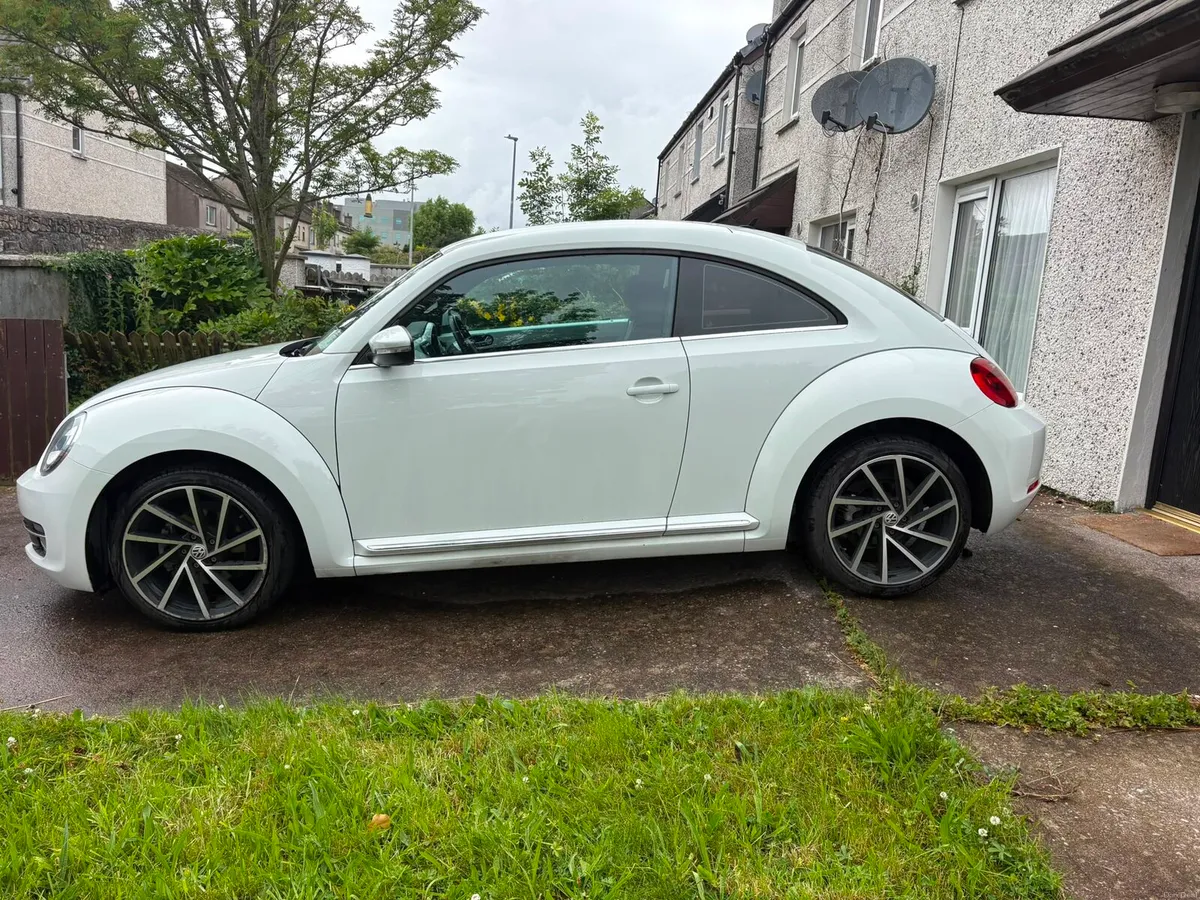 Vw Beatle (Automatic) - Image 3