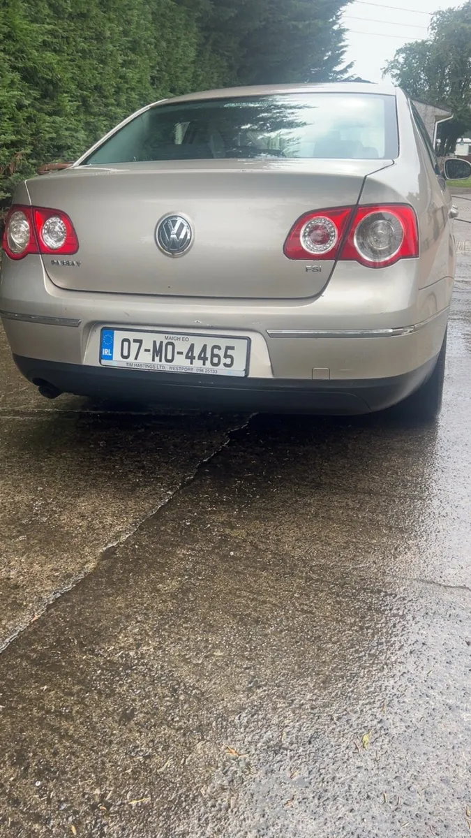 Volkswagen Passat - Image 4