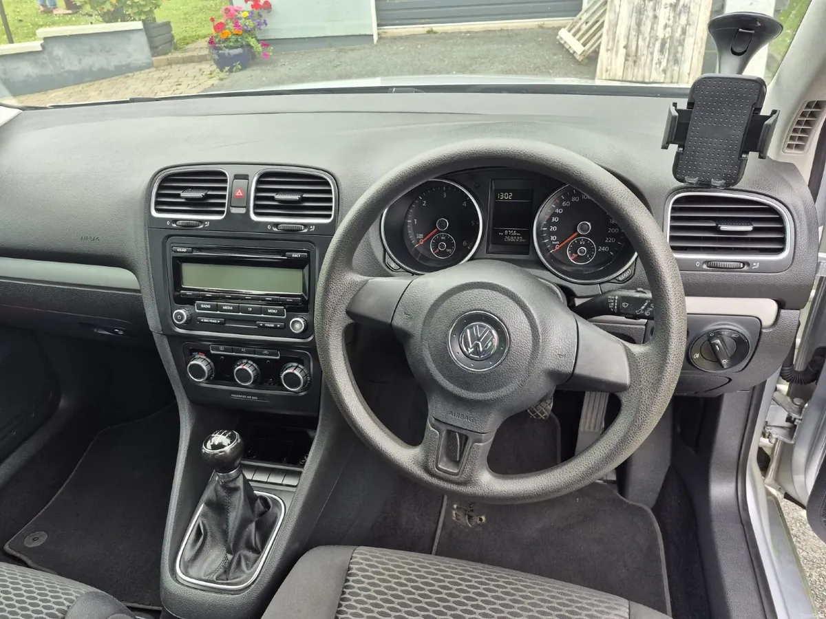 Volkswagen Golf 2010 - Image 2