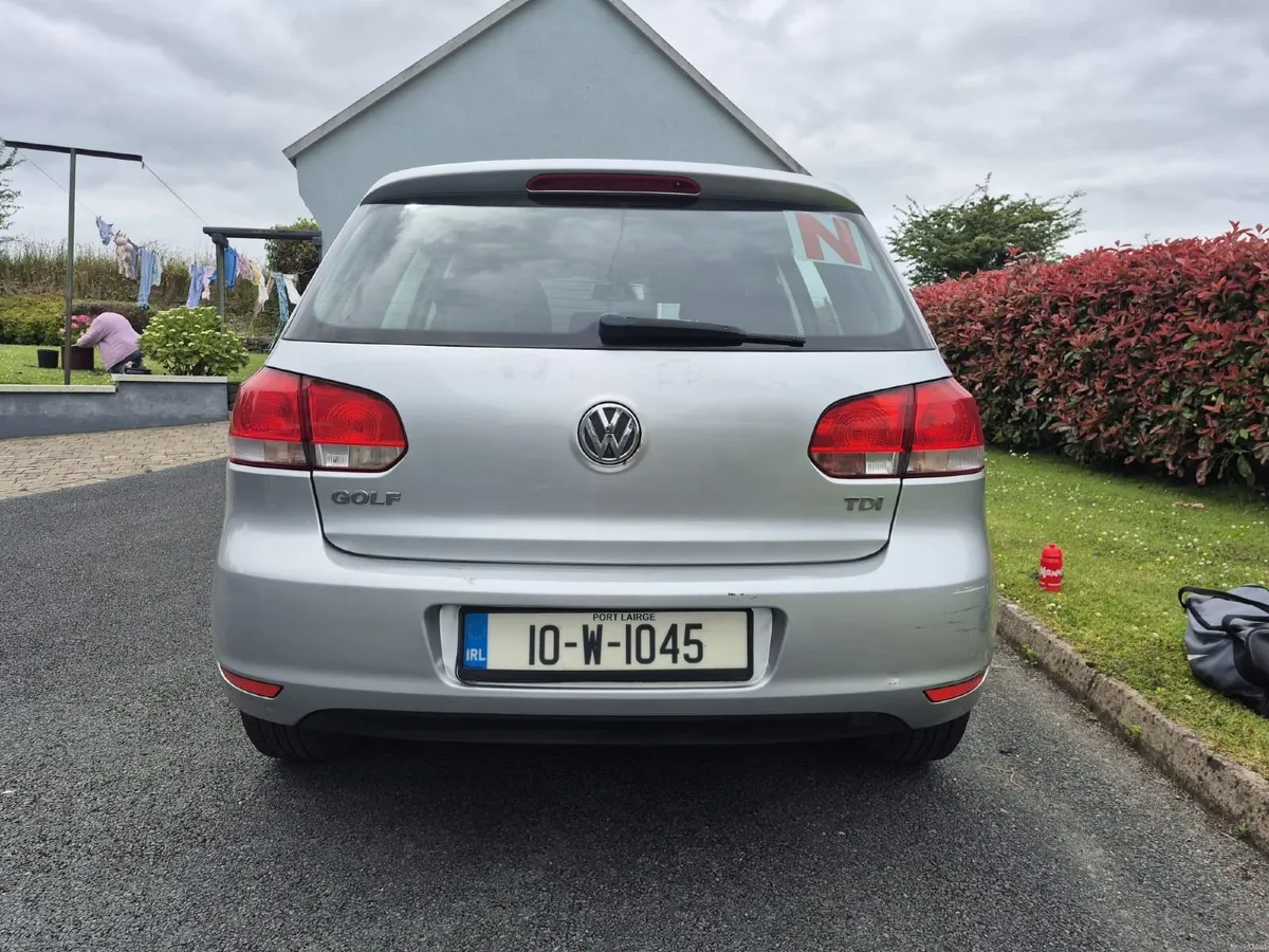 Volkswagen Golf 2010 - Image 3