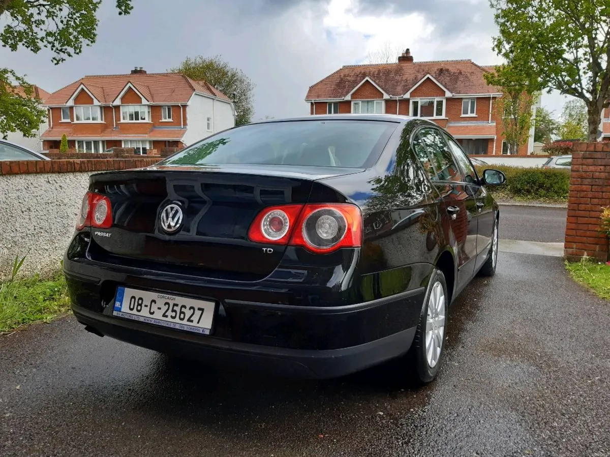 VW Passat B6 1.9 TDI 2008 - Image 3