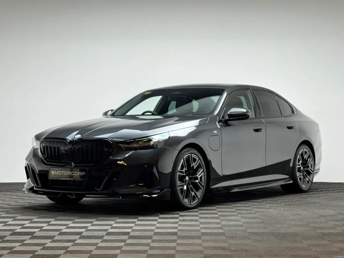 BMW 5-Series 530E M SPORT - Image 3