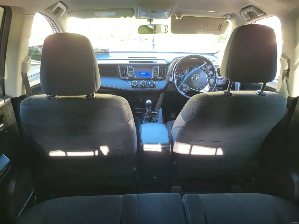Toyota RAV4 2017 - Image 3