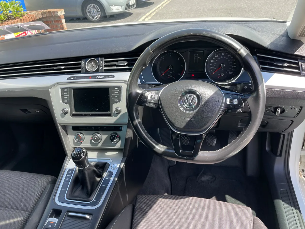 Volkswagen Passat 2015 1.6 Diesel Manual - Image 5
