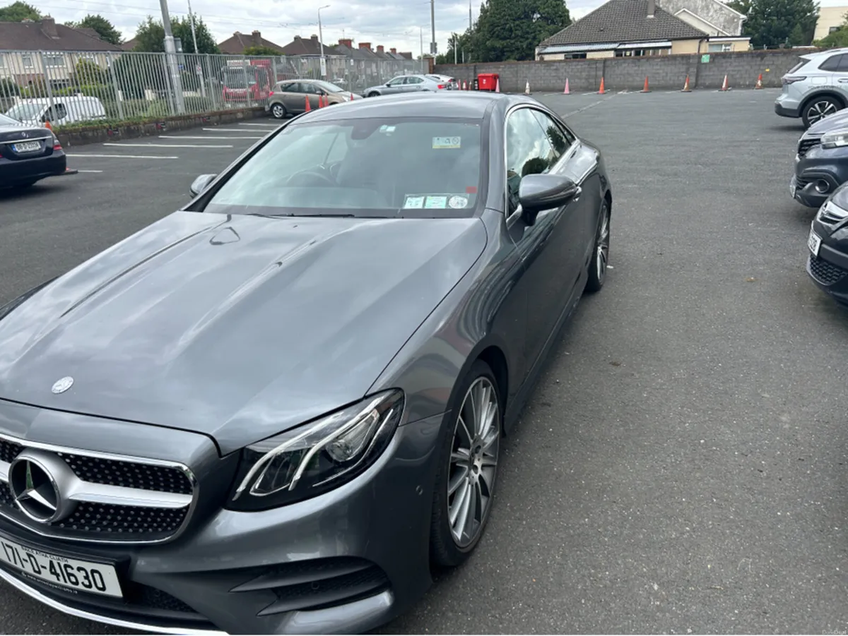 Mercedes-Benz E-Class COUPE   AUTO//51000KLMS//ORI - Image 4