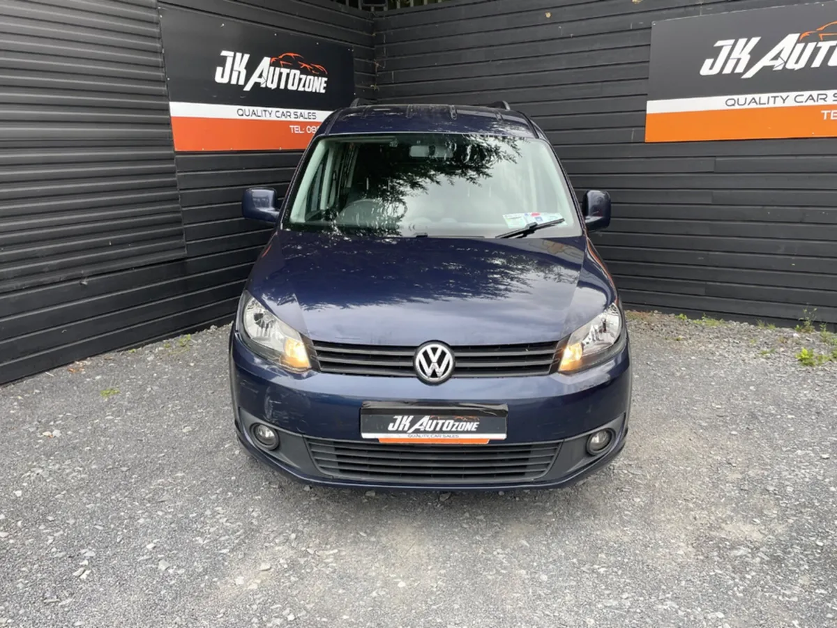 Volkswagen Caddy Maxi Life 1.6 TDI Wheel Chair Ass - Image 2