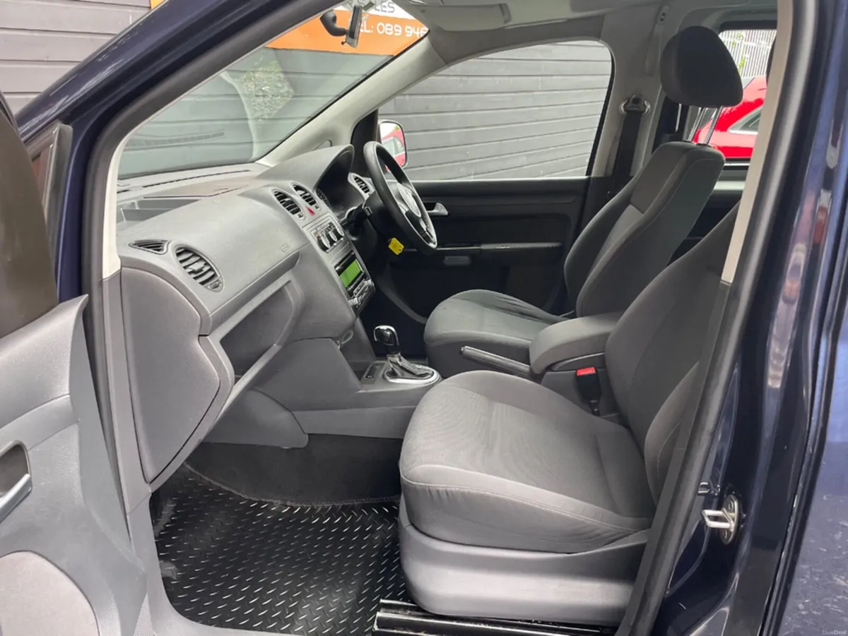 Volkswagen Caddy Maxi Life 1.6 TDI Wheel Chair Acc - Image 5