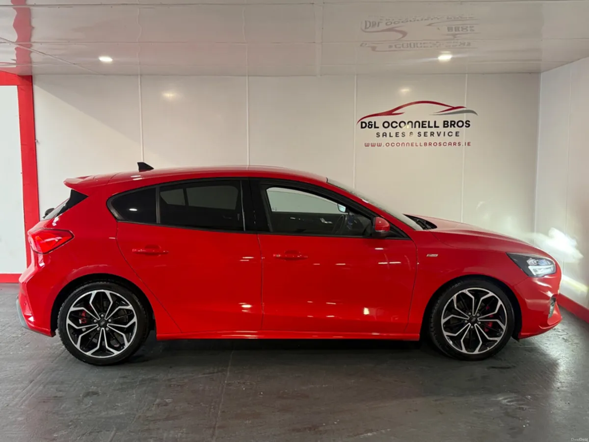 Ford Focus ST-LINE X ECOBLUE 2.0 TDCI 150BHP - Image 6