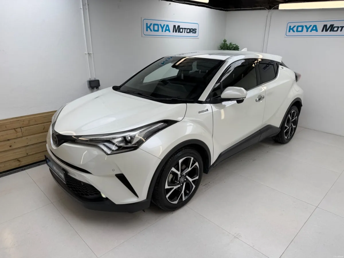 Toyota C-HR 1.8 SOL PLUS CVT PETROL HYBRID *TOP SP - Image 2