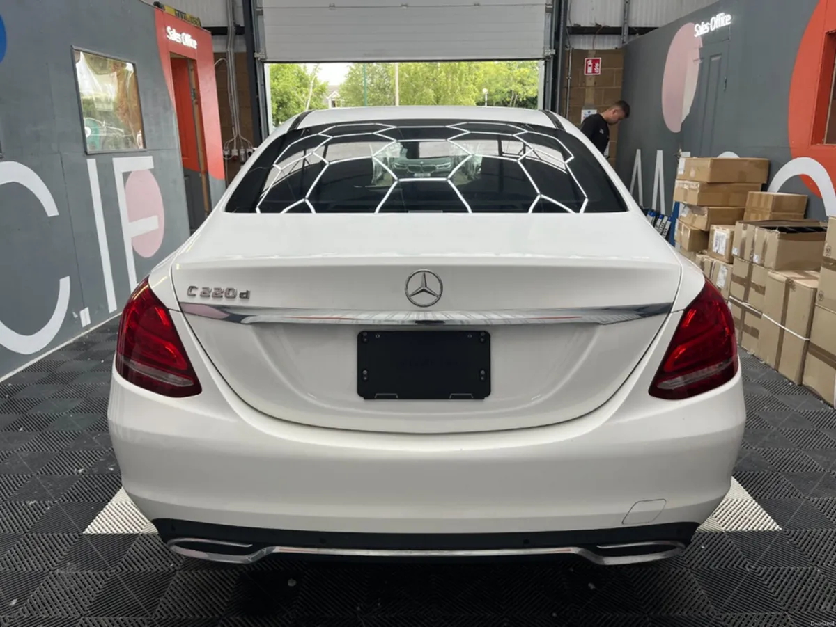 Mercedes-Benz C-Class 2017 MERCEDES-BENZ C220D 2.2 - Image 3