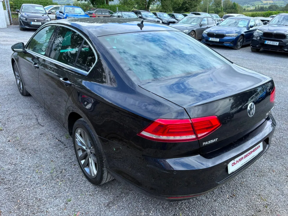 Volkswagen Passat 2.0 TDI SE BUSINESS BLUEMOTION 1 - Image 3