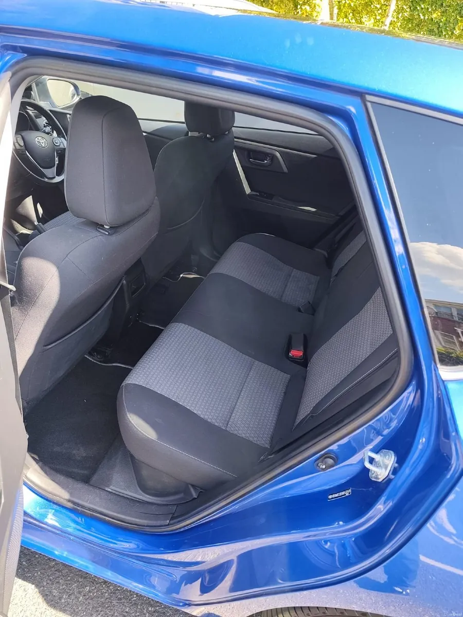 Toyota Auris Hybrid Luna Sport 2018 | Full Toyota - Image 6