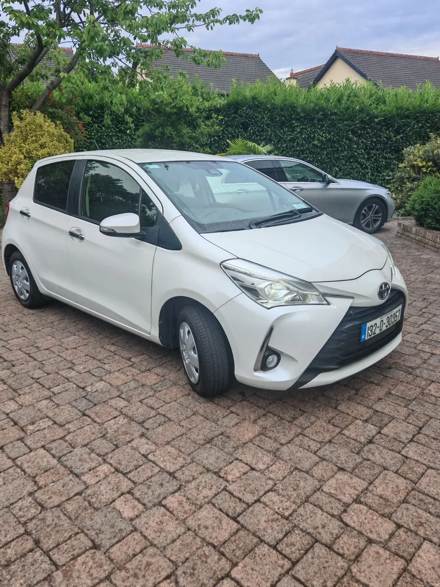 Toyota Vitz 2019 1.0 L - Image 2