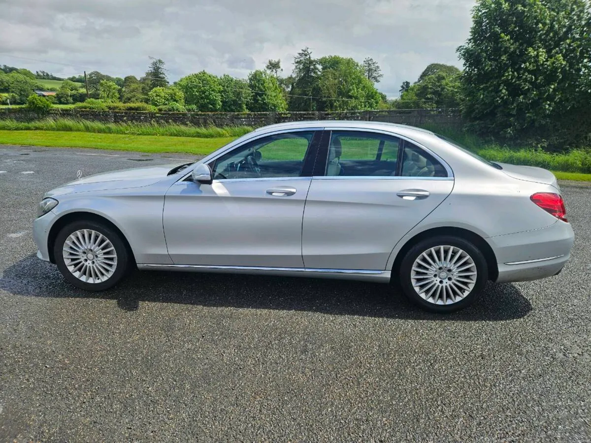 MERCEDES C180 BLUETEC EXCLUSIVE - Image 4