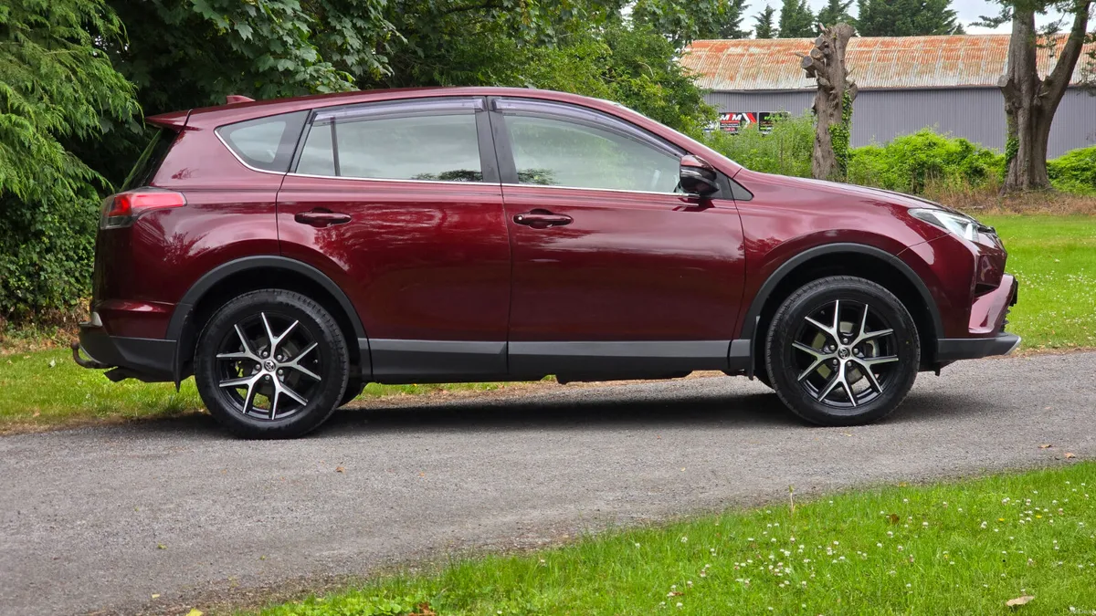 2016 Toyota RAV4 2.0 D4D Luna Sport - Image 4