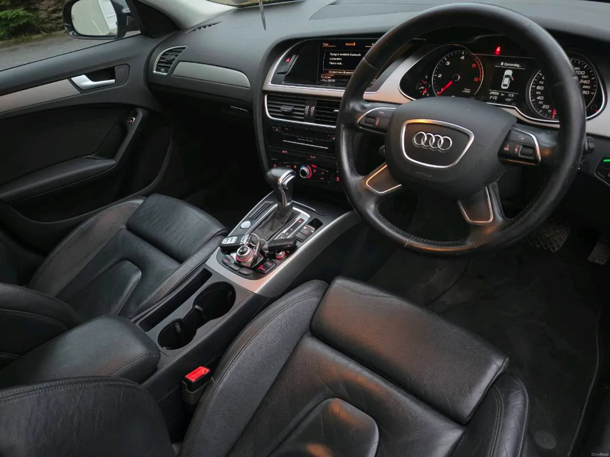 Audi A4 2.0TDI 150 Auto S Line Pack - Image 4